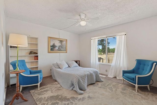 13643 Pinto Ln, Lodi, CA 95240