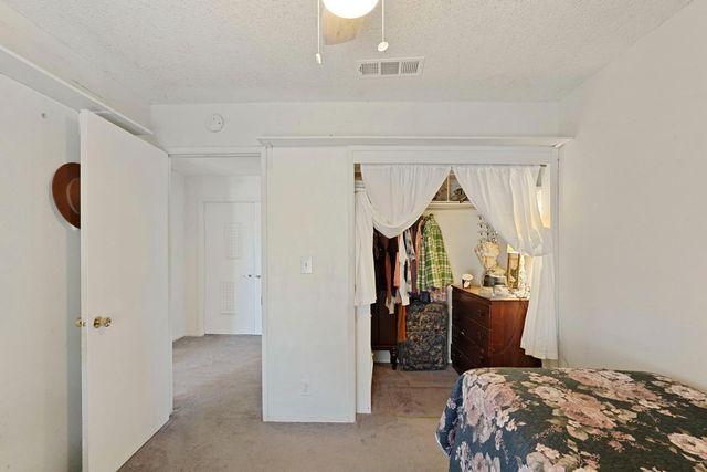 13643 Pinto Ln, Lodi, CA 95240