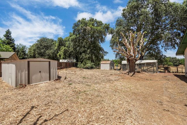 13643 Pinto Ln, Lodi, CA 95240