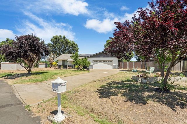13643 Pinto Ln, Lodi, CA 95240