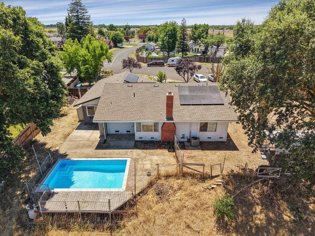 13643 Pinto Ln, Lodi, CA 95240