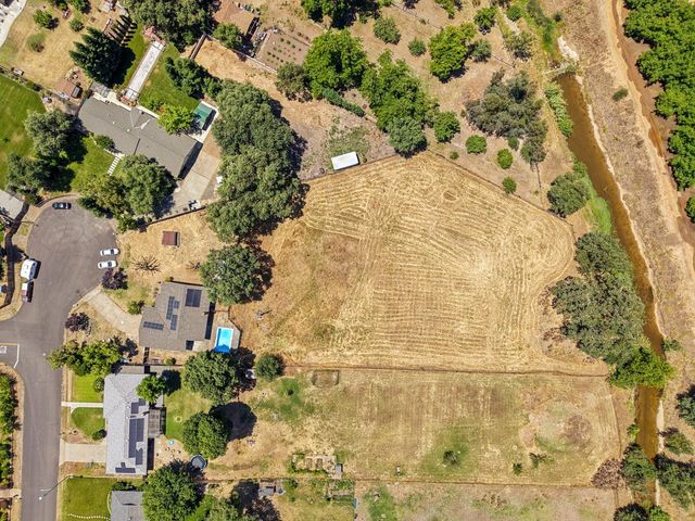 13643 Pinto Ln, Lodi, CA 95240