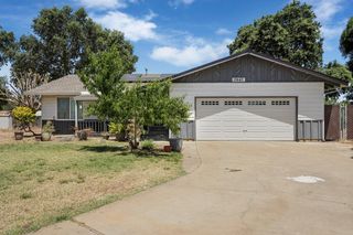 13643 Pinto Ln, Lodi, CA 95240