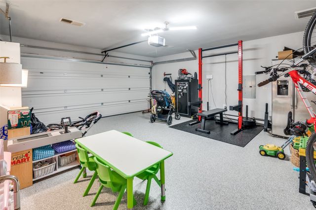 208 Touchdown Drive, Irving, TX 75063