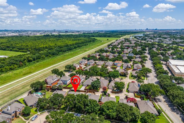 208 Touchdown Drive, Irving, TX 75063