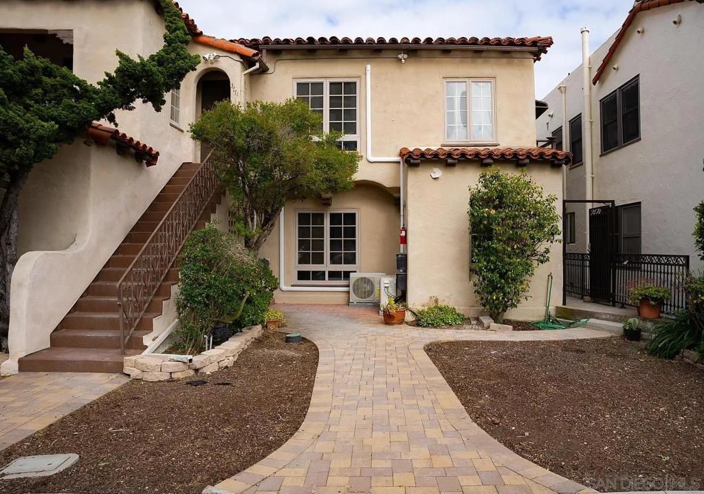 Image 9 of property listing at 3767 7th Avenue, San Diego, CA 92103