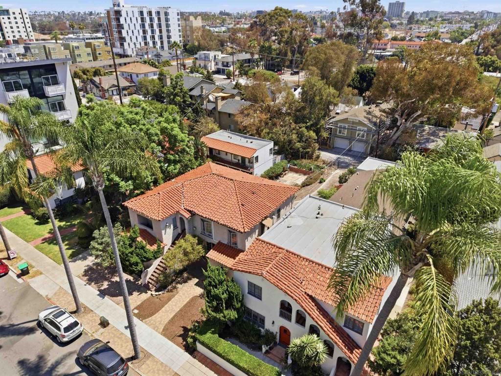 Image 6 of property listing at 3767 7th Avenue, San Diego, CA 92103