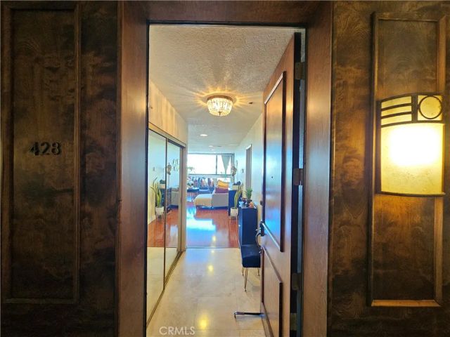 121 S Hope 428, Los Angeles, CA 90012