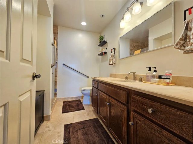 121 S Hope 428, Los Angeles, CA 90012