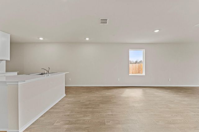 210 Langston DR, Maxwell, TX 78640