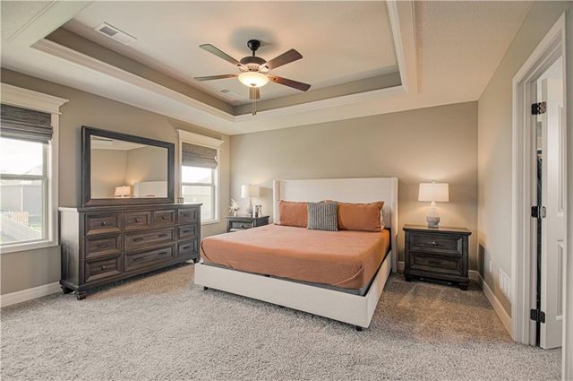 10821 N Bristol Avenue, Kansas City, MO 64156