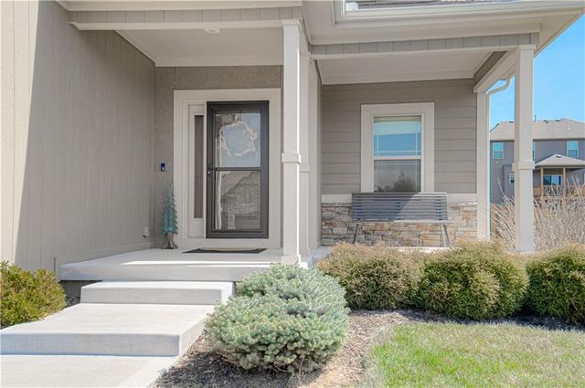 10821 N Bristol Avenue, Kansas City, MO 64156