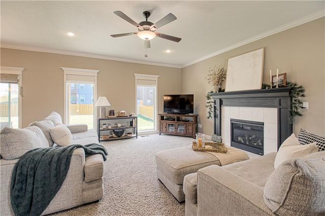 10821 N Bristol Avenue, Kansas City, MO 64156