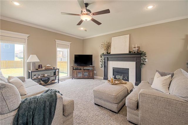 10821 N Bristol Avenue, Kansas City, MO 64156