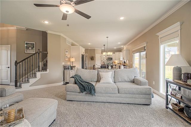 10821 N Bristol Avenue, Kansas City, MO 64156