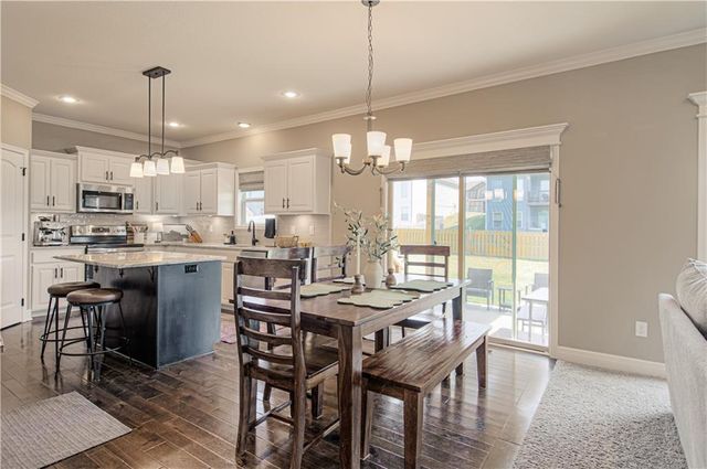 10821 N Bristol Avenue, Kansas City, MO 64156