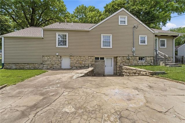 5735 WALMER Street, Mission, KS 66202