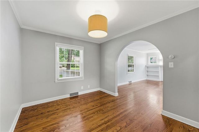 5735 WALMER Street, Mission, KS 66202