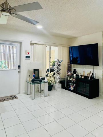 3560 Pine Tree Court D-2, Greenacres, FL 33463
