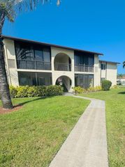 3560 Pine Tree Court D-2, Greenacres, FL 33463