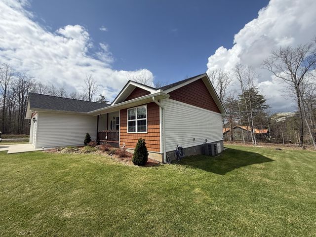 68 Timber View, Pikeville, TN 37367