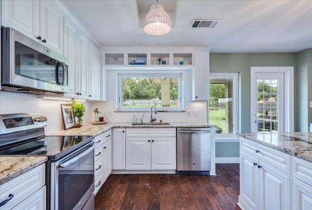 200 S Prairie LN, Georgetown, TX 78633