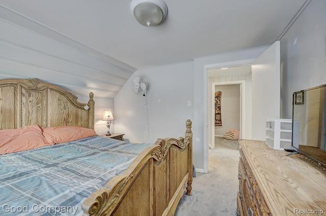 518 E Maxlow Avenue, Hazel Park, MI 48030