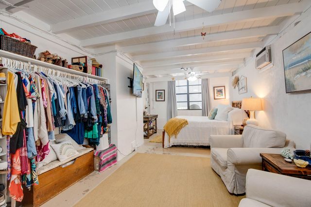 W 360 Shore Drive, Summerland Key, FL 33042