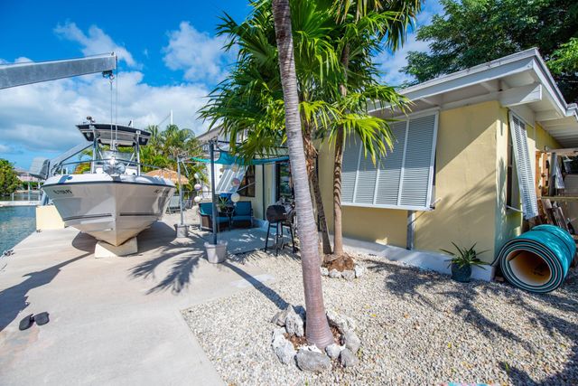 W 360 Shore Drive, Summerland Key, FL 33042