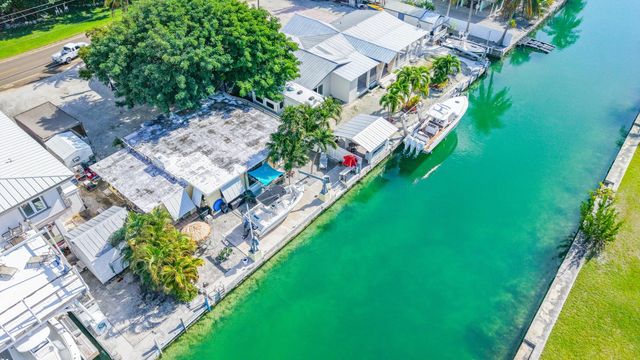 W 360 Shore Drive, Summerland Key, FL 33042