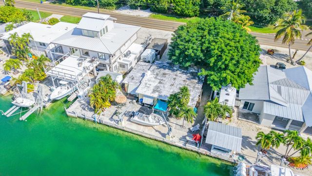 W 360 Shore Drive, Summerland Key, FL 33042