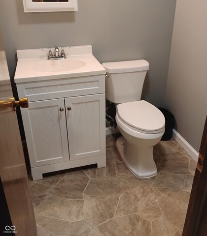 908 Wayside Lane, Anderson, IN 46011