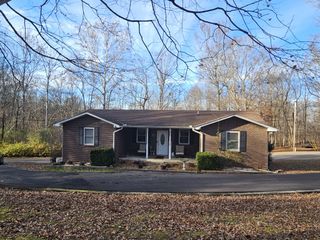 392 Feather Ridge Rd, Charlotte, TN 37036