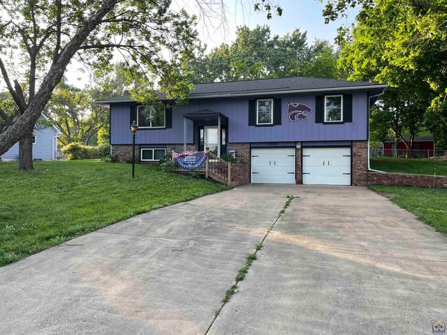 2769 SE Allen DR, Topeka, KS 66605