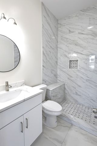 3621 S Winchester Avenue 2R, Chicago, IL 60609