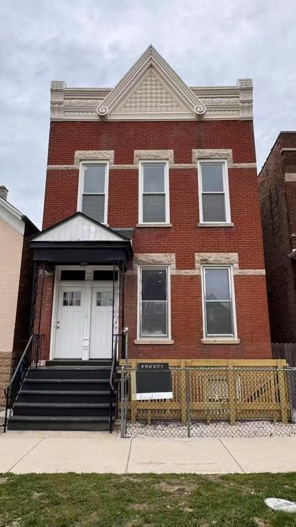 3621 S Winchester Avenue 2R, Chicago, IL 60609