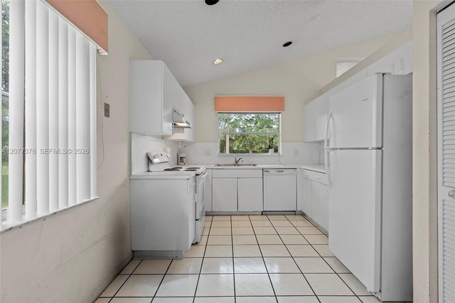 113 W Bayridge Drive, Weston, FL 33326