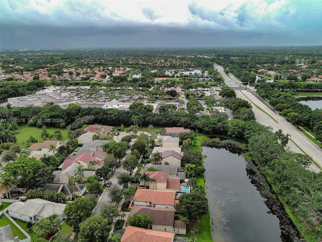 113 W Bayridge Drive, Weston, FL 33326