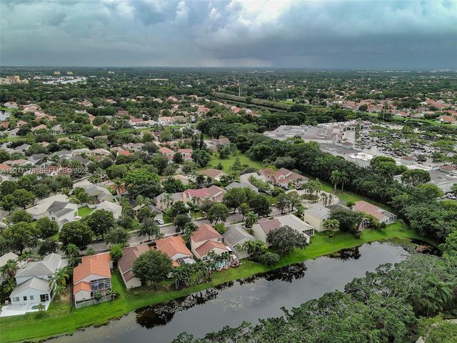 113 W Bayridge Drive, Weston, FL 33326