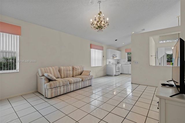 113 W Bayridge Drive, Weston, FL 33326