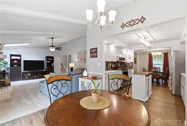 8916 Paragon Road, Centerville, OH 45458