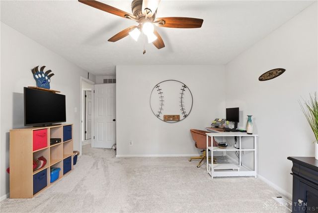 8916 Paragon Road, Centerville, OH 45458