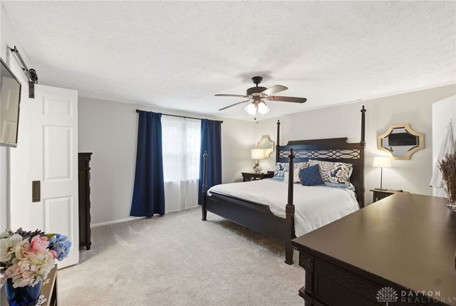 8916 Paragon Road, Centerville, OH 45458