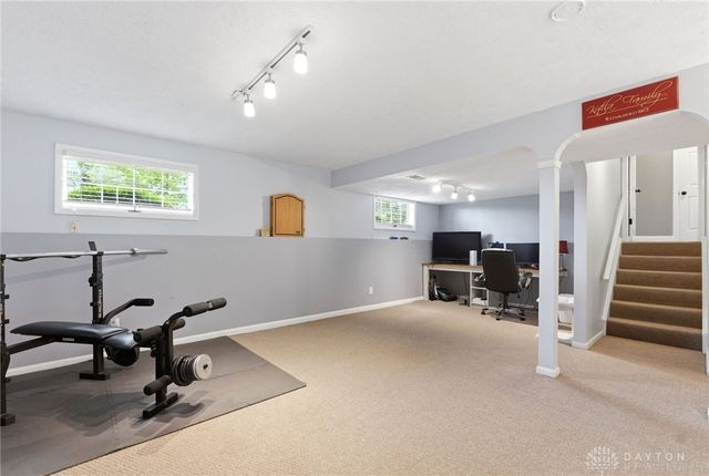 8916 Paragon Road, Centerville, OH 45458