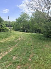940 N Brace Rd, Summertown, TN 38483