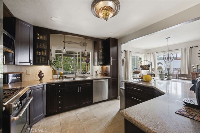 363 Grove Hill Court, Brea, CA 92821