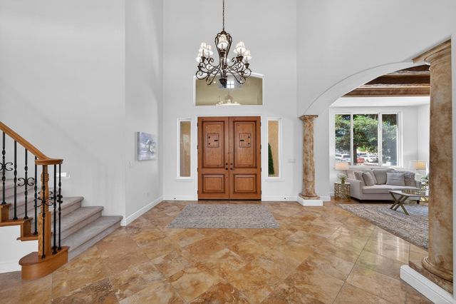 6847 Boa Nova Dr, Elk Grove, CA 95757