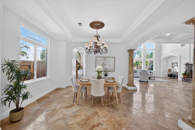 6847 Boa Nova Dr, Elk Grove, CA 95757