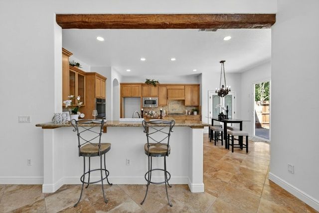 6847 Boa Nova Dr, Elk Grove, CA 95757