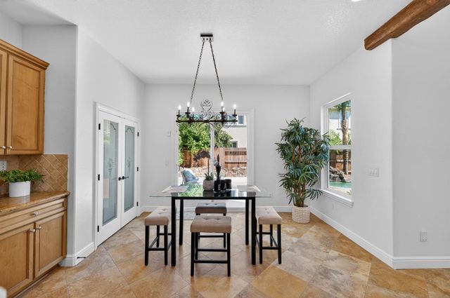 6847 Boa Nova Dr, Elk Grove, CA 95757